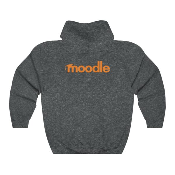 Um suéter com capuz cinza marle escuro com o logotipo do Moodle impresso em laranja