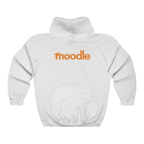 Um suéter com capuz branco com o logotipo laranja do Moodle impresso na frente