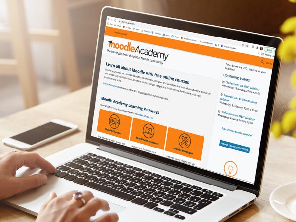 A Moodle Academy expande o programa Moodle Developer com o novo curso Web Output Essentials Image