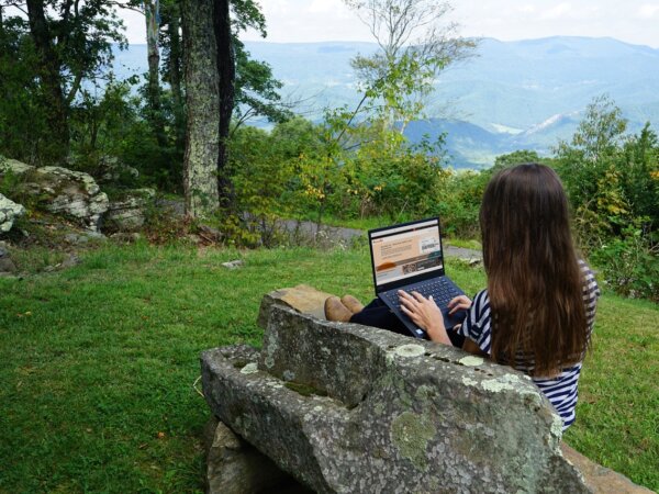 Shannon from Franklin in West Virginia, United States, submitted several images using Moodle in the beautiful countryside where she resides.  Image