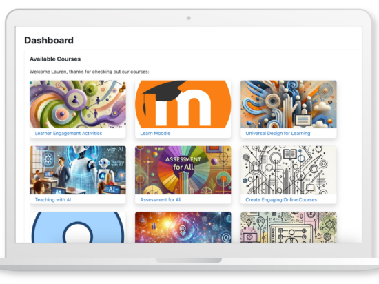Le tableau de bord Moodle affichant le code du filtre {coursecards} Image