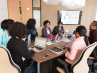 Funciones del software de formación de empleados