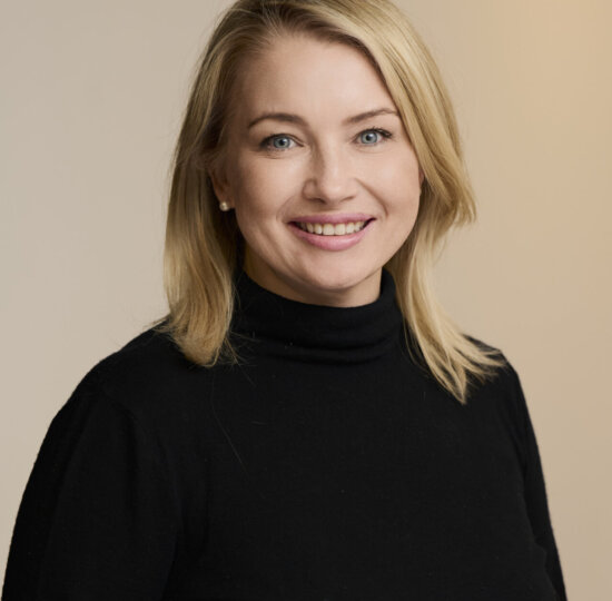 Liz Carlin
